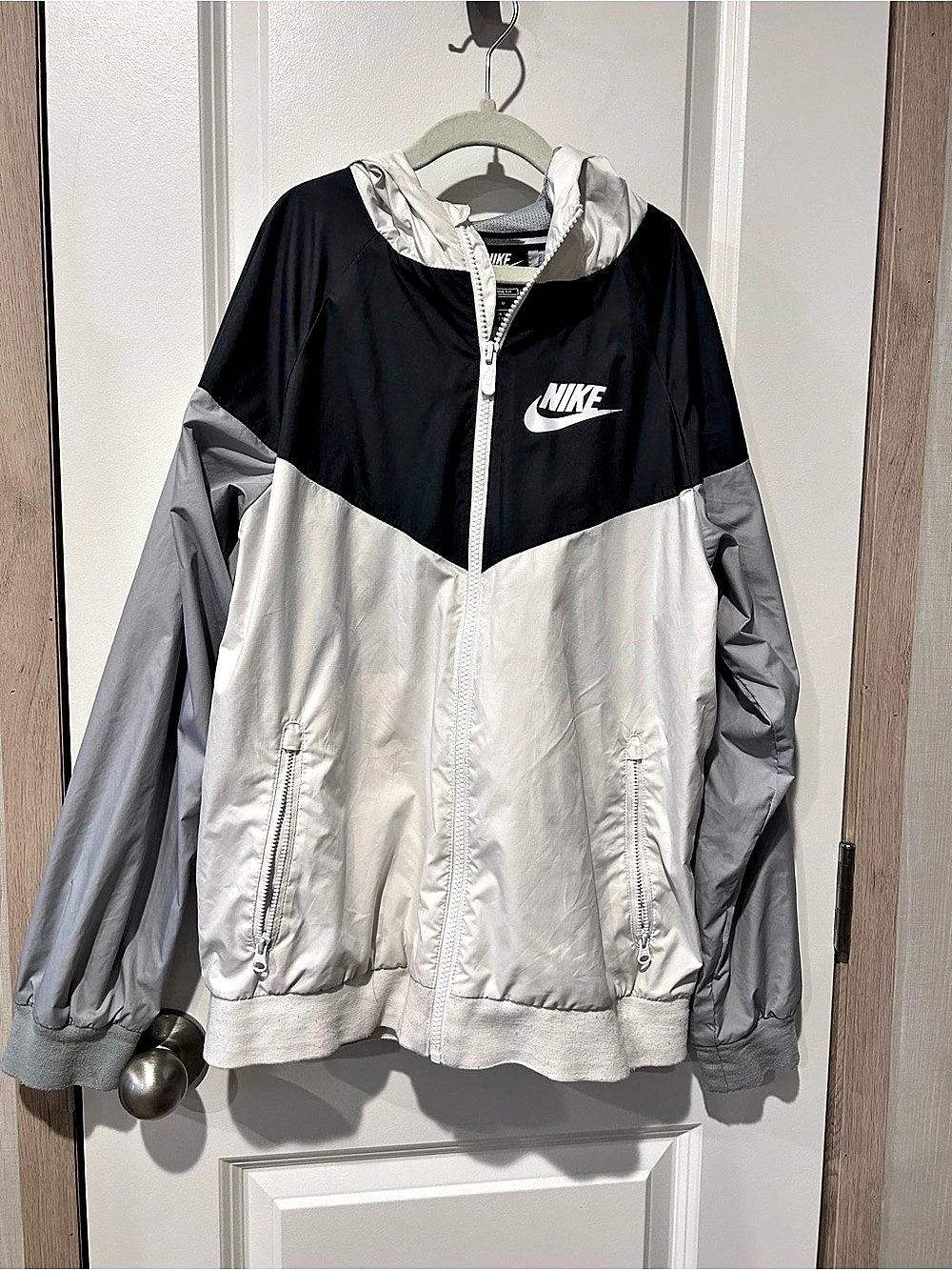 Nike Sportswear Windrunner Hooded Jacket Color Block Large